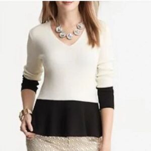Andrea jovine ecru Black Color Block striped v-neck sweater size s
